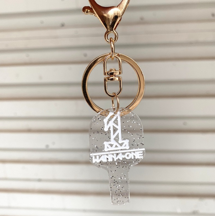 GOT7 WANNA ONE SEVENTEEN TWICE BTS Pendant Keyring