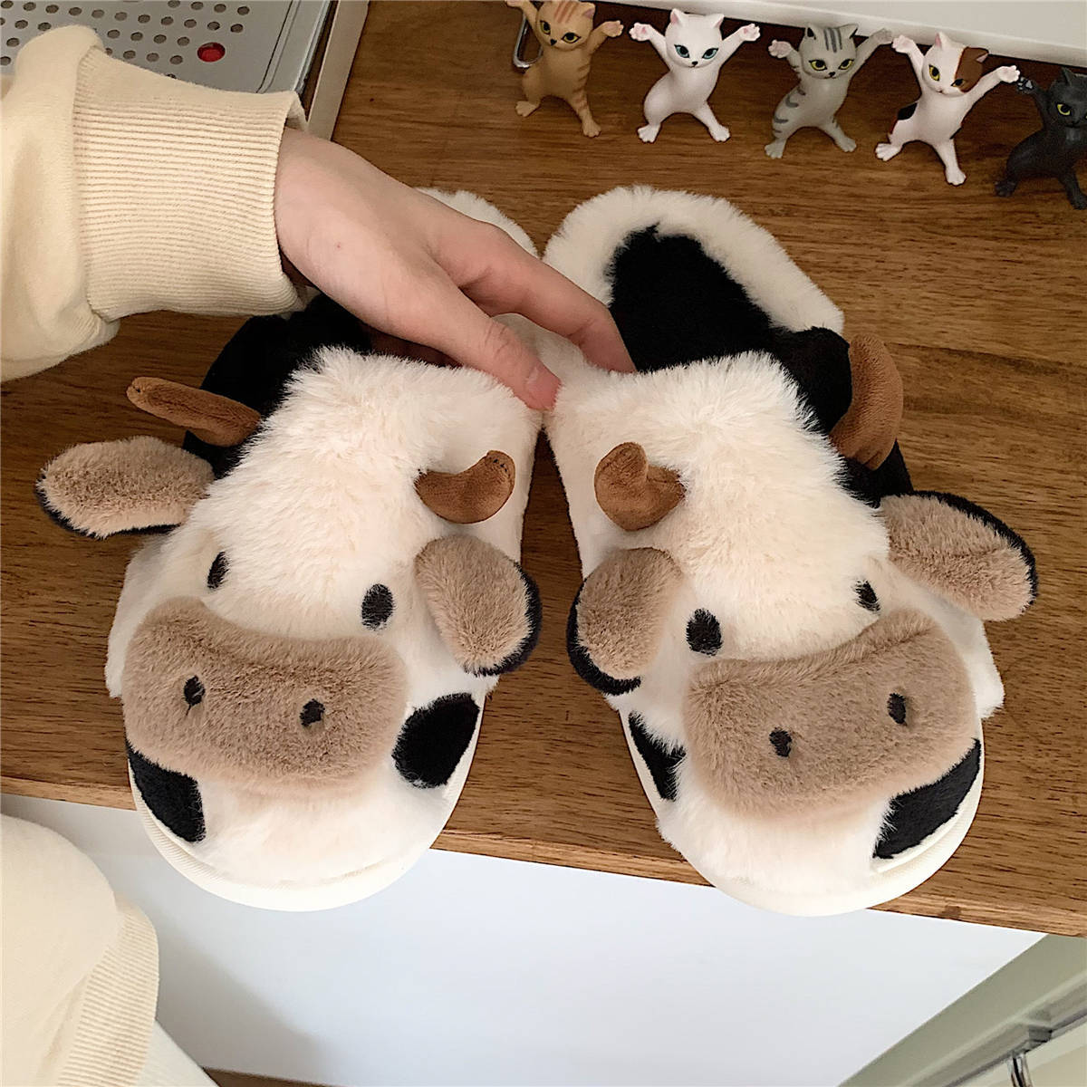 Cute cow animal slippers