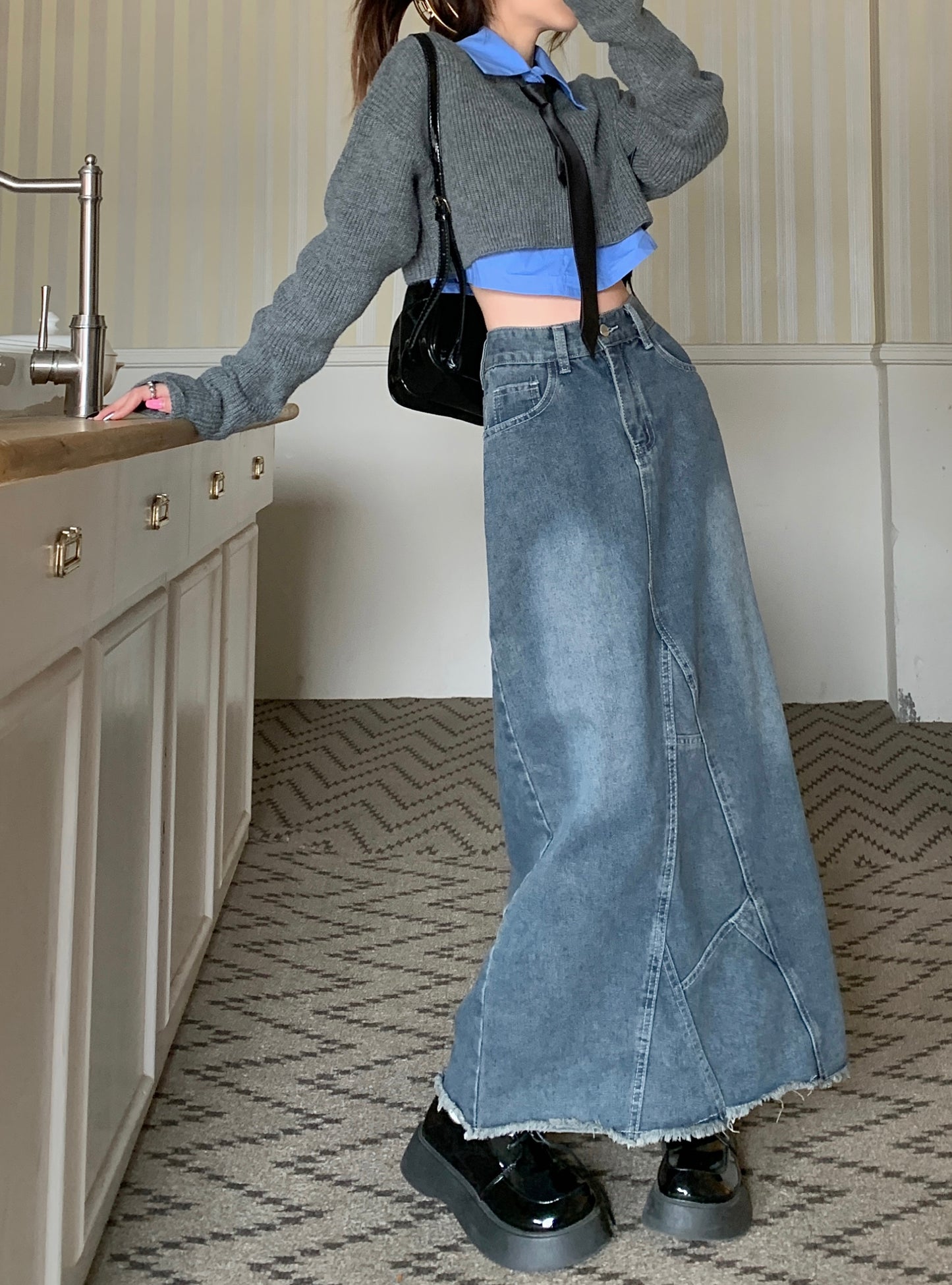 High-waisted Skinny Denim Skirt